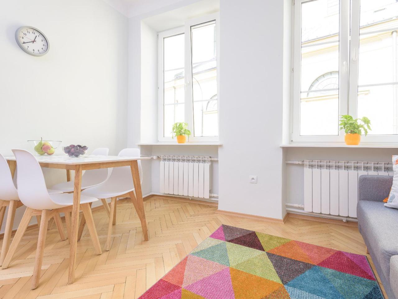 Bright And Modern Apartment In The Heart Of The Old And New Town Varsovia Exterior foto